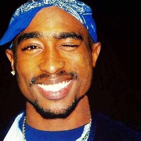 Tupac: Photos of the Legendary Rapper – Hollywood Life